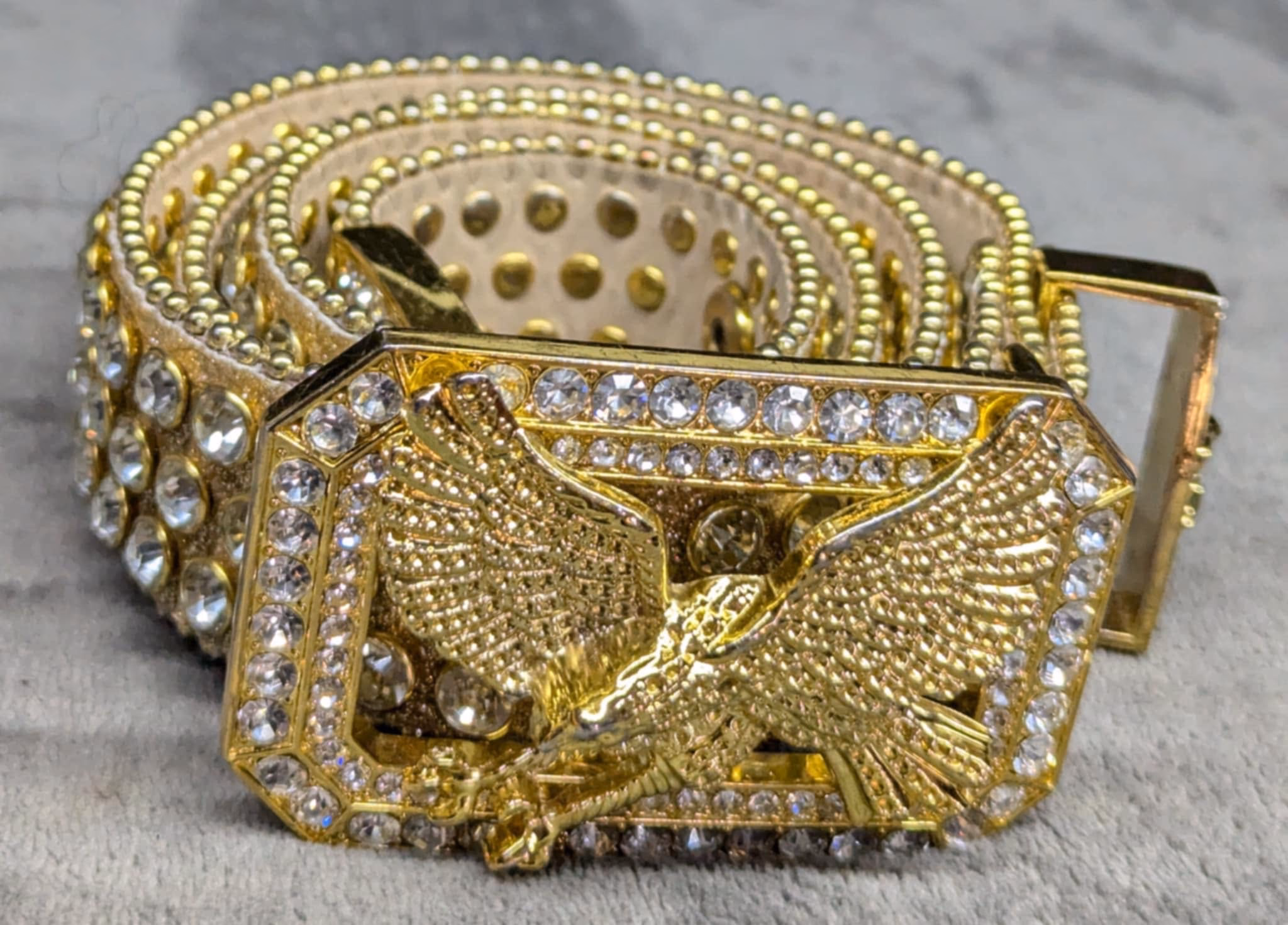 DNA Yellow Belt with silver stone BE9