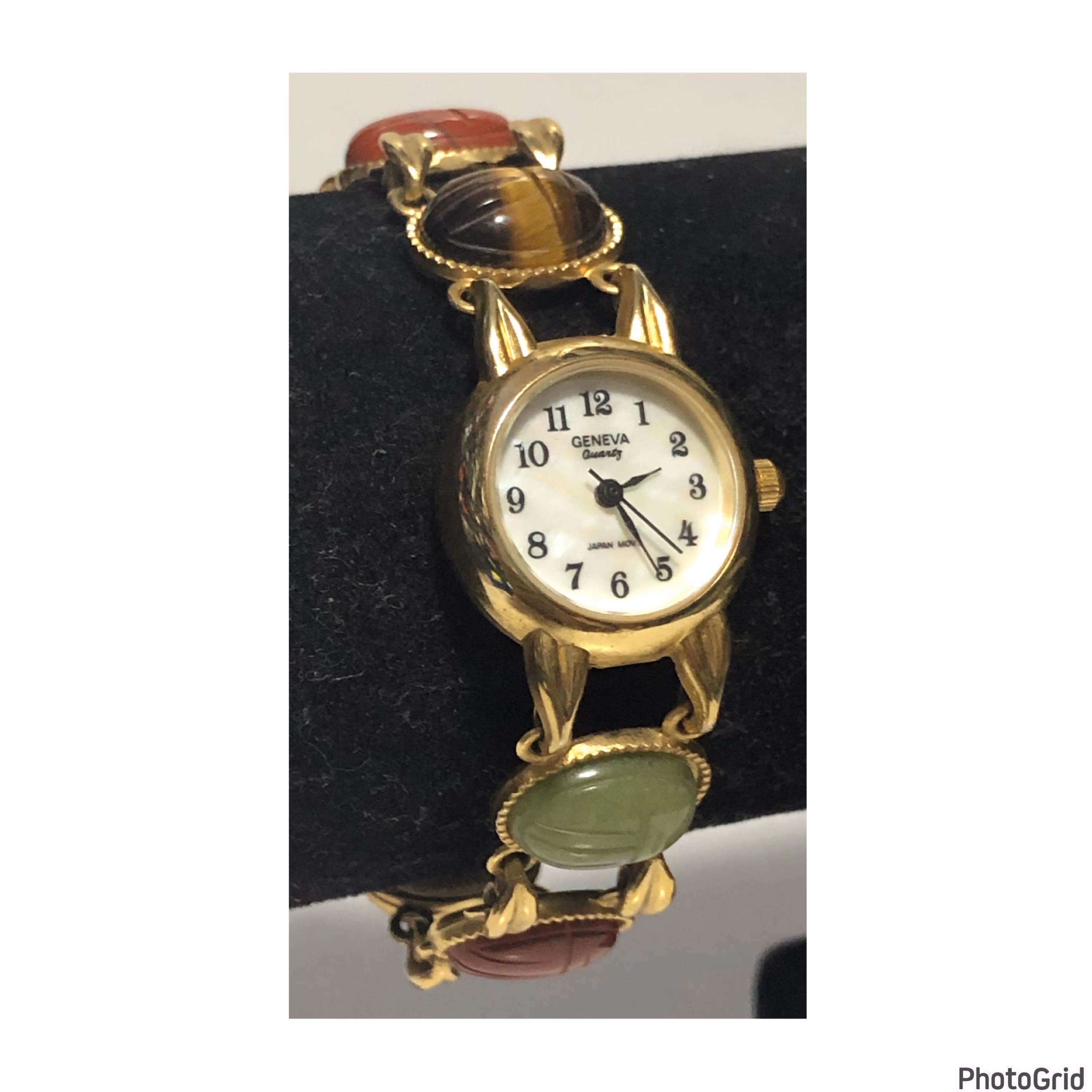Geneva Quartz Wristwatch for Women