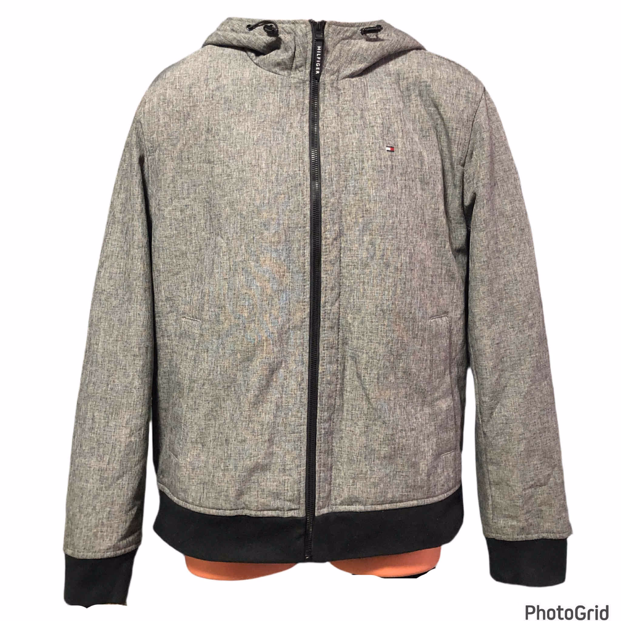 Tommy Hilfiger Men’s Soft Shell Active Filled Bomber Jacket