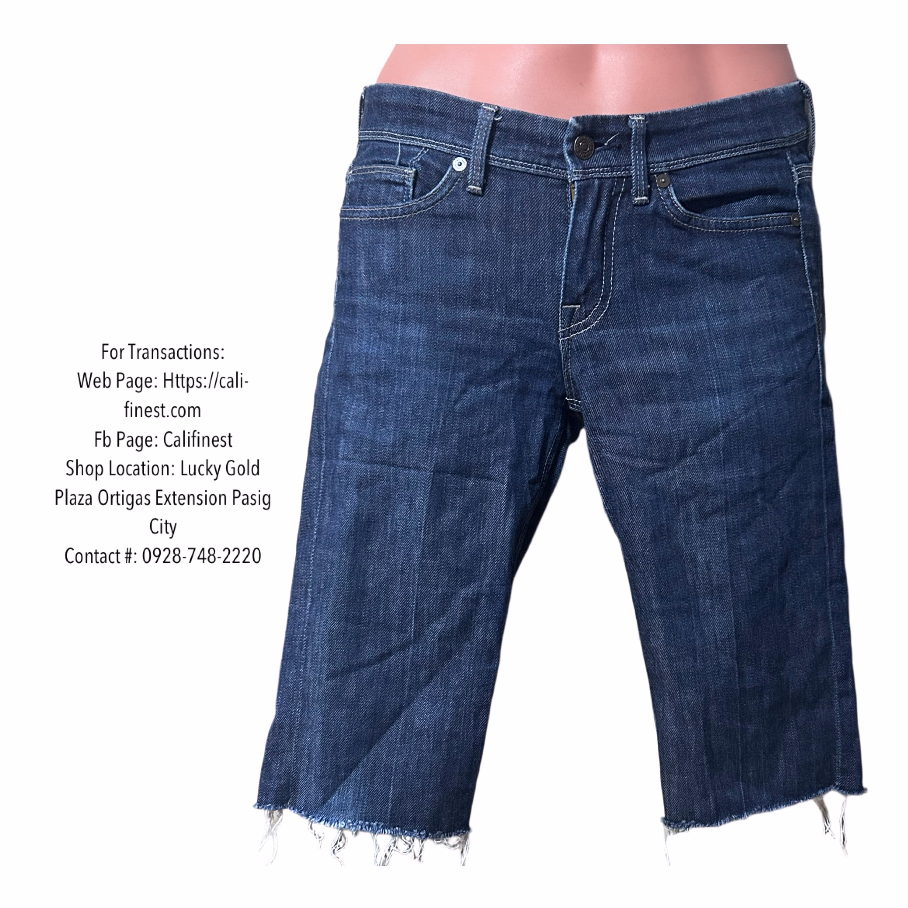 7 for all mankind blue denim jeans with a 26 size tag