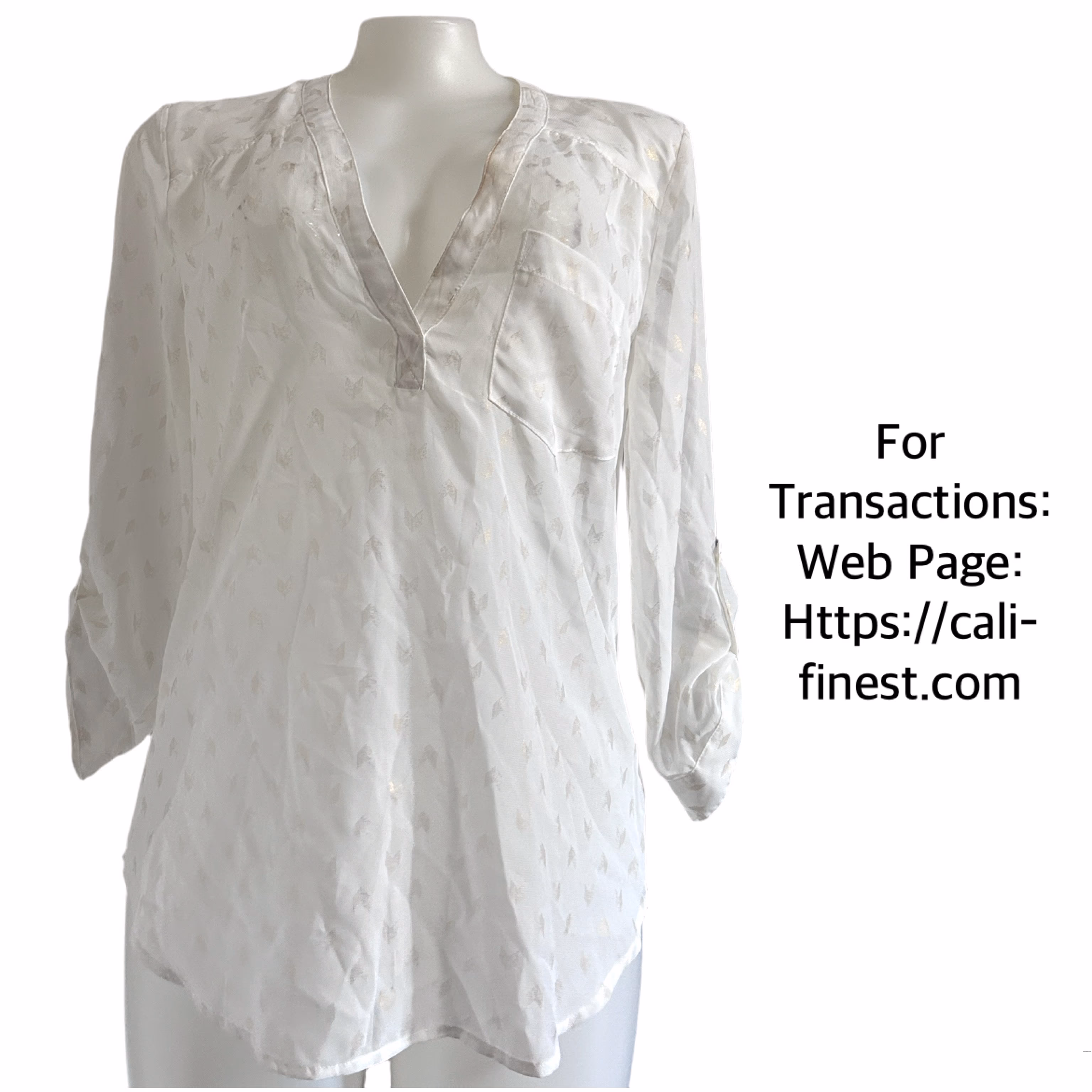 Maurices White Blouse Long Sleeve Medium   T#00155