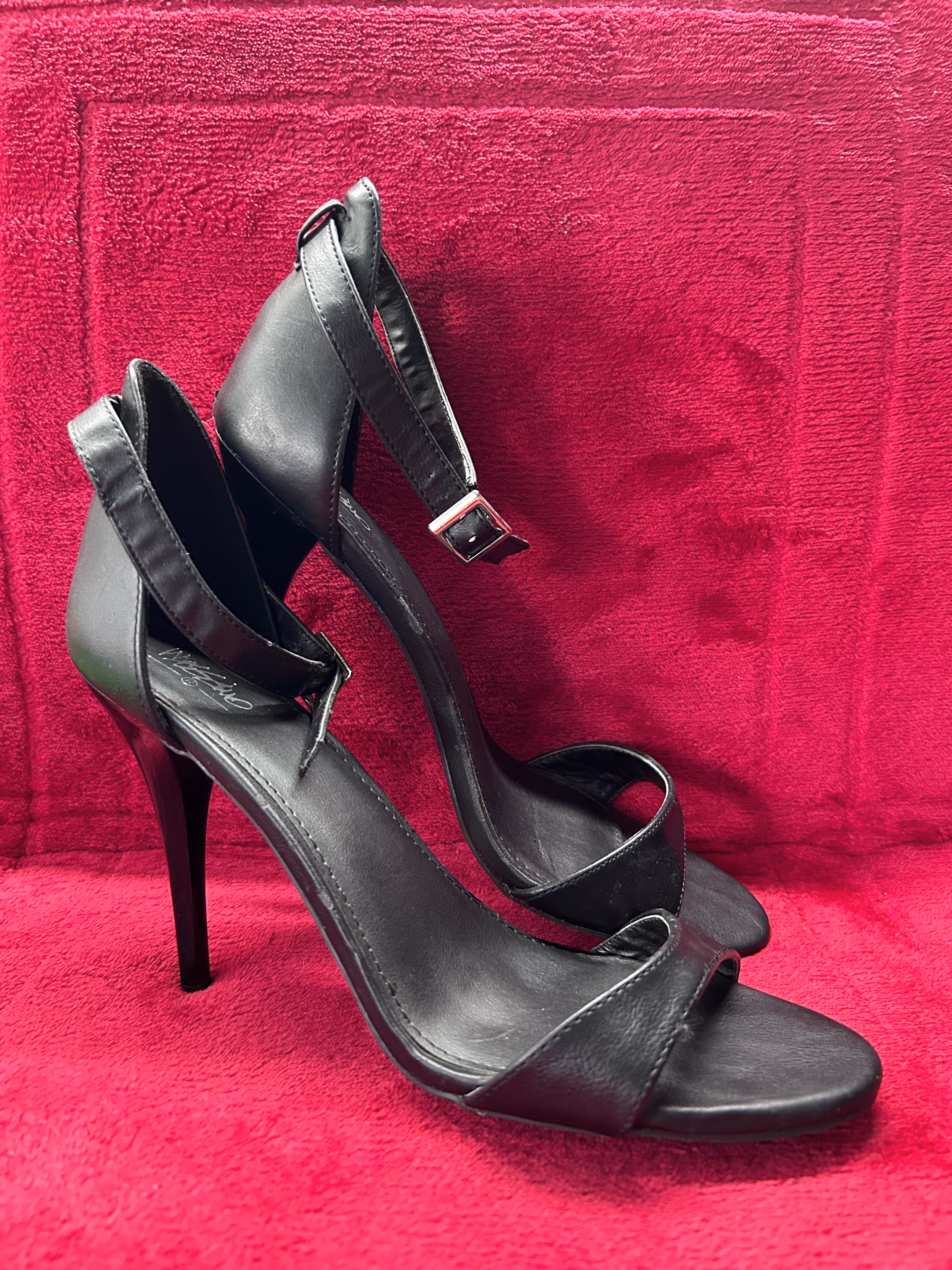 Mossimo black strappy stiletto heeled sandals